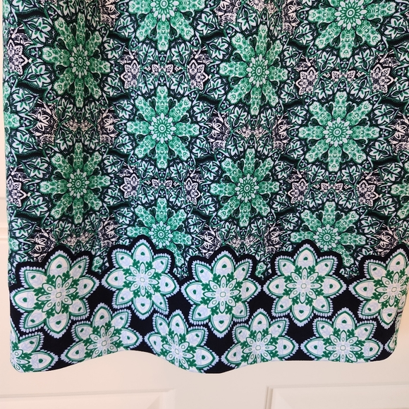 Banana Republic Shift Dress Printed Green Black Sleeveless Floral Stretch Size 4 - Picture 8 of 16